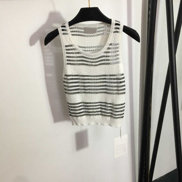 23ss tank womens tanks camis womens designer clothing vest camis see-through fishing net yarn stitching striped knitted vest womens clothes, White
23ss tank womens tanks camis womens designer clothing vest camis see-through fishing net yarn stitching striped knitted vest womens clothes, White