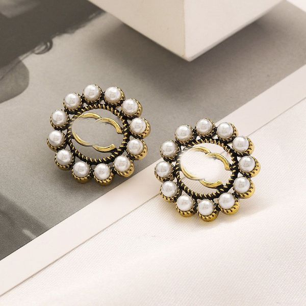 luxury designer earrings ear stud designers brand 18k gold plated geometry letters fashion women round crystal letter earring wedding party, Golden;silver
luxury designer earrings ear stud designers brand 18k gold plated geometry letters fashion women round crystal letter earring wedding party, Golden;silver