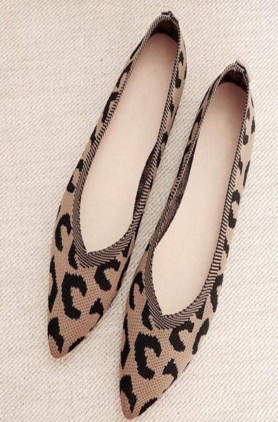 sandals 2022 fashion breathable leopard mesh ballet flats pointed toe slip on loafers women casual soft rubber sole boat shoes6911052, Black
sandals 2022 fashion breathable leopard mesh ballet flats pointed toe slip on loafers women casual soft rubber sole boat shoes6911052, Black