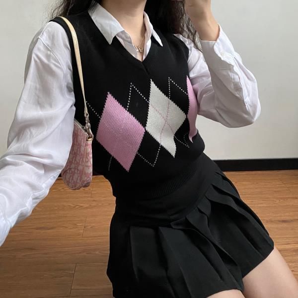 vests woman jacket vest bandage dress inner diamond knitted vest for women fall vneck sleeveless vest for women chaleco mujer, Black;white
vests woman jacket vest bandage dress inner diamond knitted vest for women fall vneck sleeveless vest for women chaleco mujer, Black;white