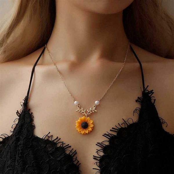 pendant necklaces delicate sunflower pendant choker necklace for women creative imitation pearls jewelry necklace clothes accessories w0421, Silver
pendant necklaces delicate sunflower pendant choker necklace for women creative imitation pearls jewelry necklace clothes accessories w0421, Silver