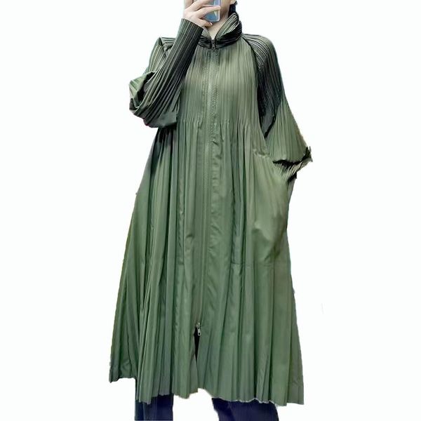 raincoats miyake pleated midlength trench coat solid color coat women loose zipper new 2022 autumn/winter spot goods can be delivered, Black
raincoats miyake pleated midlength trench coat solid color coat women loose zipper new 2022 autumn/winter spot goods can be delivered, Black