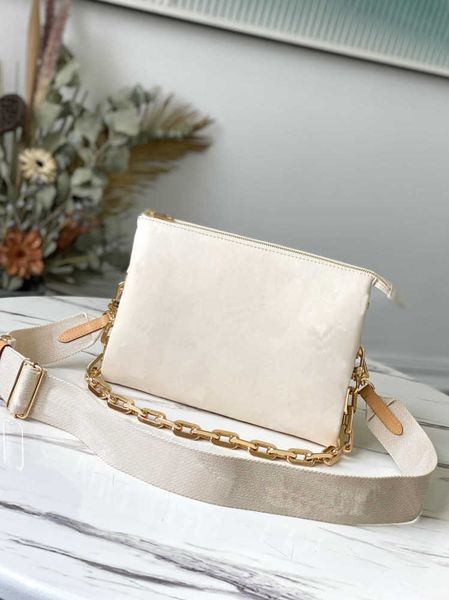 evening bags designer bag spring summer 2023 embossed puffy leather chain bag coussin pm handbag fashion-forward shoulder bags cross-body wi
evening bags designer bag spring summer 2023 embossed puffy leather chain bag coussin pm handbag fashion-forward shoulder bags cross-body wi