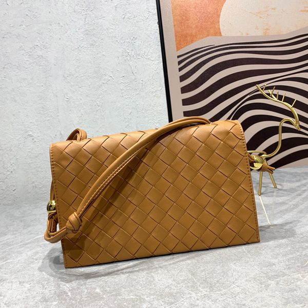 trio pouch on strap handbags intrecciato bag flap cowhide leather shoulder bags designer women clamshell single handbag 106
trio pouch on strap handbags intrecciato bag flap cowhide leather shoulder bags designer women clamshell single handbag 106