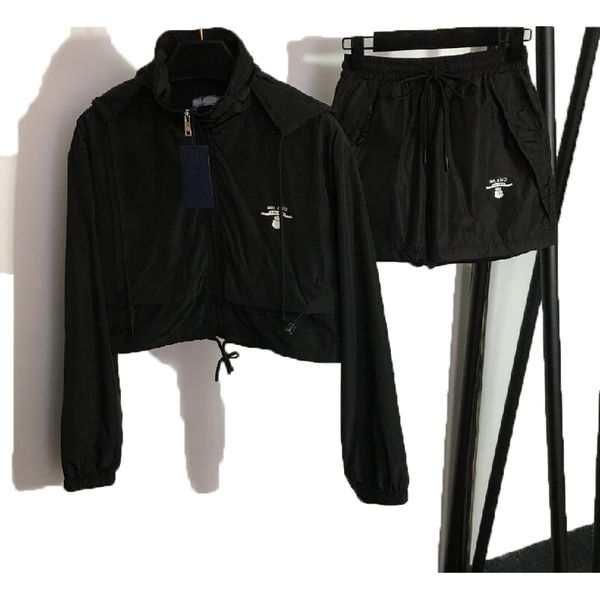 aaa designers womens tracksuits 2 piece women tracksuits suit chest letter triangle long sleeved ssleeved zipper hoodie women two piece set, Gray
aaa designers womens tracksuits 2 piece women tracksuits suit chest letter triangle long sleeved ssleeved zipper hoodie women two piece set, Gray