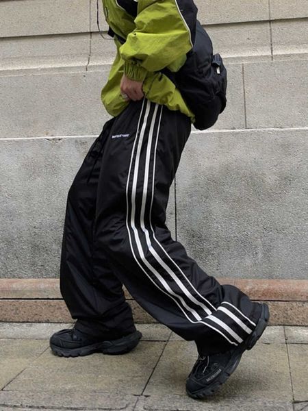 men's pants alta tendncia de rua sweatpants primavera y2k americano allmatching straddle estilo fino calas casuais calas masculinas fem, Black
men's pants alta tendncia de rua sweatpants primavera y2k americano allmatching straddle estilo fino calas casuais calas masculinas fem, Black