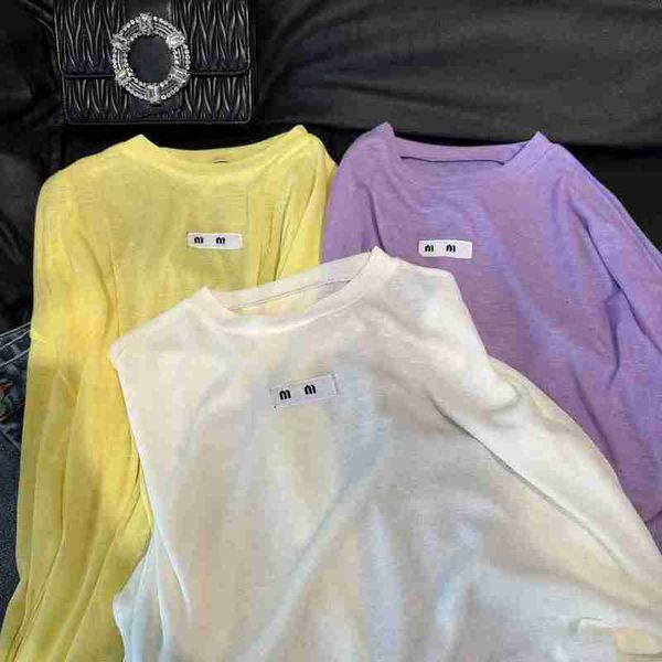 women's t-shirt designer 2023 summer new thin underlay sun protection casual versatile dopamine color matching loose t-shirt for women, White
women's t-shirt designer 2023 summer new thin underlay sun protection casual versatile dopamine color matching loose t-shirt for women, White