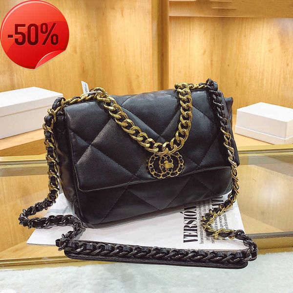 9a quality channel 19 designer bag lambskin leather 25cm women fashion luxury shoulder crossbody handbag ladies gold silver chain toteh
9a quality channel 19 designer bag lambskin leather 25cm women fashion luxury shoulder crossbody handbag ladies gold silver chain toteh