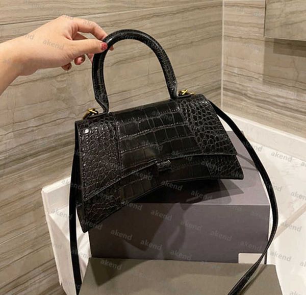 evening bags genuine leather crossbody women's men tote luxury designer fashion presbyopia wallets crocodile pattern pockets 2023
evening bags genuine leather crossbody women's men tote luxury designer fashion presbyopia wallets crocodile pattern pockets 2023