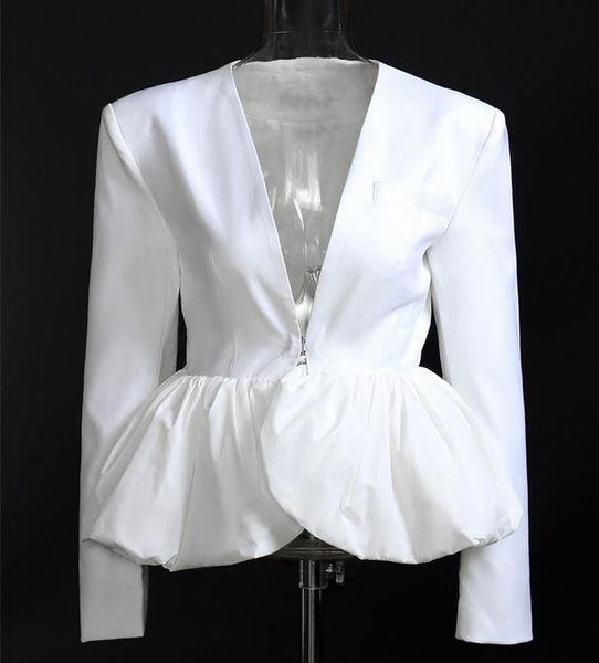 pants 2022 runway designer white blazer women's classic slim vneck long sleeves patchwork blazer jacket
pants 2022 runway designer white blazer women's classic slim vneck long sleeves patchwork blazer jacket