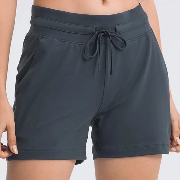 new fashion luxury l - 07 women yoga shorts waist belt yoga pants, shorts ladies casual dress girl running fitness cinchable cord signal sho, White;red
new fashion luxury l - 07 women yoga shorts waist belt yoga pants, shorts ladies casual dress girl running fitness cinchable cord signal sho, White;red