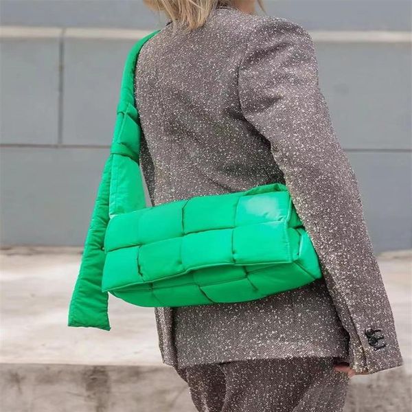 new nylon padded shoulder bag stitching woven messenger bag famous brand designer women crossbody bags cotton handbags254d
new nylon padded shoulder bag stitching woven messenger bag famous brand designer women crossbody bags cotton handbags254d