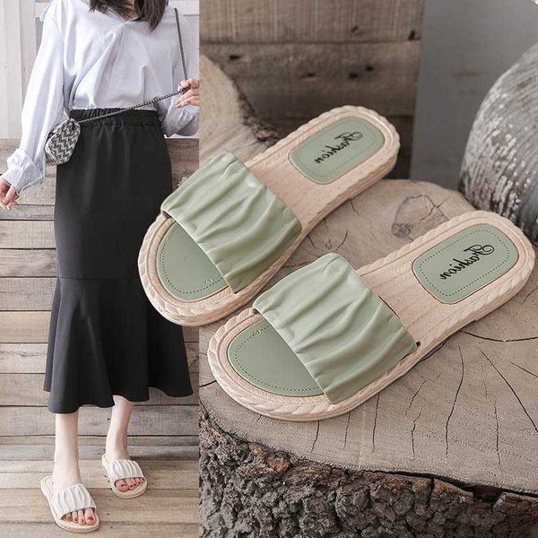 slippers sandals large size sandals for women in summer 2022 new internet red flat bottomed open toed slippers with a beach design, Black
slippers sandals large size sandals for women in summer 2022 new internet red flat bottomed open toed slippers with a beach design, Black