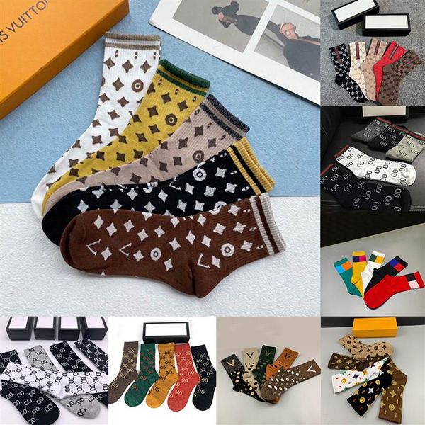 high design mens womens sock embroidery fine fabric autumn pure cotton sports knitted warm winter men letter fashion socks gift bo304p, Black
high design mens womens sock embroidery fine fabric autumn pure cotton sports knitted warm winter men letter fashion socks gift bo304p, Black