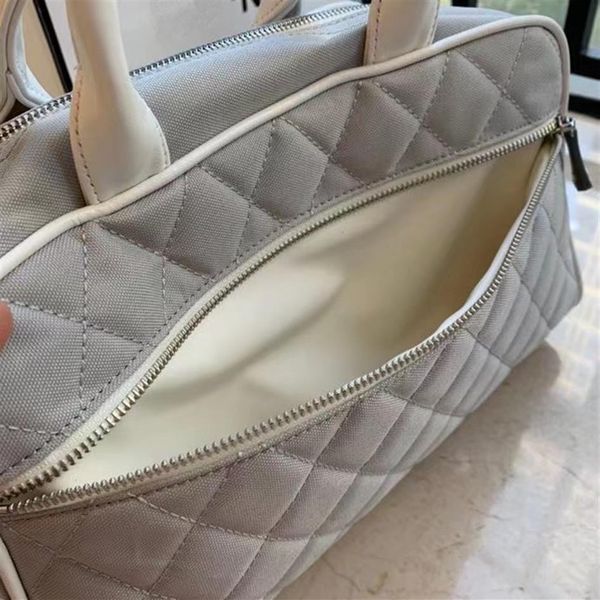 vintage classic yoga sport bag travel bag canvas case shopping beach case good quality fashion lady bag with dust paper case2080
vintage classic yoga sport bag travel bag canvas case shopping beach case good quality fashion lady bag with dust paper case2080