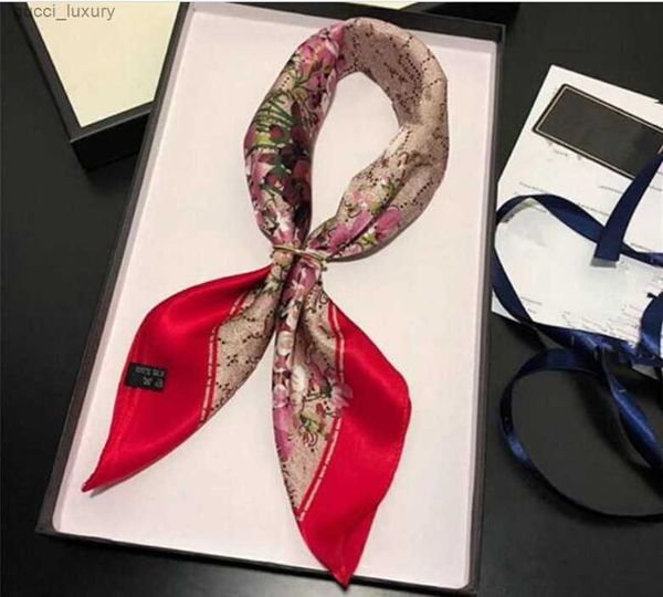 2021 fashion designer woman silk scarf letter headband brand small variable headscarf accessories activity gift, Blue;gray
2021 fashion designer woman silk scarf letter headband brand small variable headscarf accessories activity gift, Blue;gray