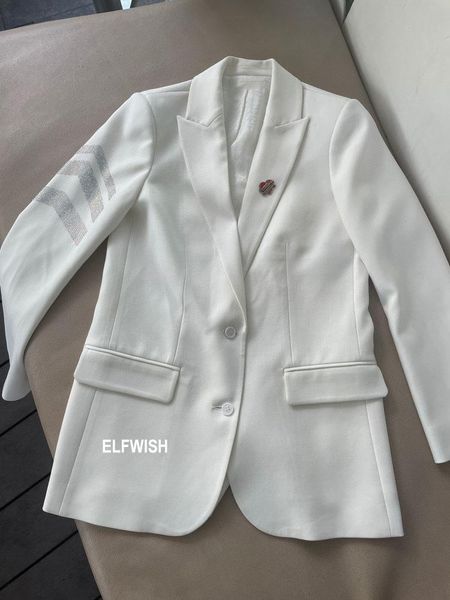 pants woman 2022 fashion white blazer sleeves arrow strass detail front 2 buttons heart brooch long sleeved suit
pants woman 2022 fashion white blazer sleeves arrow strass detail front 2 buttons heart brooch long sleeved suit
