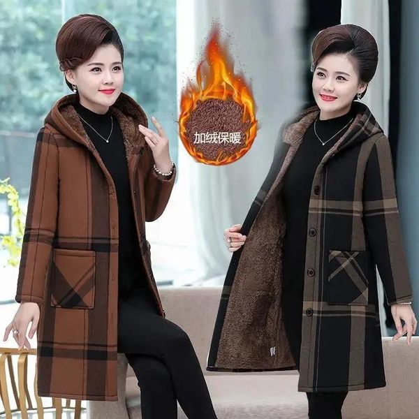 leather 2022size 5xl velvet thick cotton winter padded jacket middleaged and elderly women's parka long mother's hooded coat grid, Black
leather 2022size 5xl velvet thick cotton winter padded jacket middleaged and elderly women's parka long mother's hooded coat grid, Black