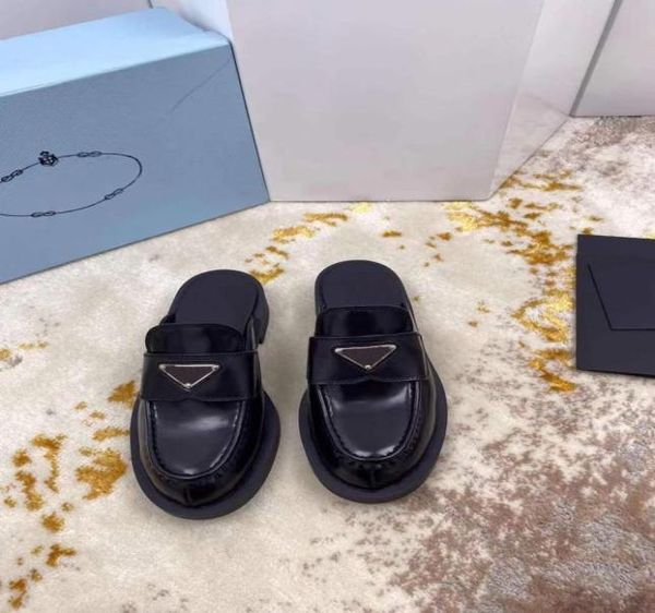 2021 spring and summer fashion triangle mueller slippers gear print design sense thick bottom high vision size 35419251288, Black
2021 spring and summer fashion triangle mueller slippers gear print design sense thick bottom high vision size 35419251288, Black