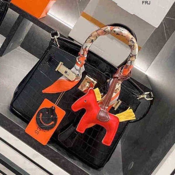 designer birkin handbags herms versatile bag womens new platinum 30 net red same crocodile hand kelys have logo have logo frj
designer birkin handbags herms versatile bag womens new platinum 30 net red same crocodile hand kelys have logo have logo frj