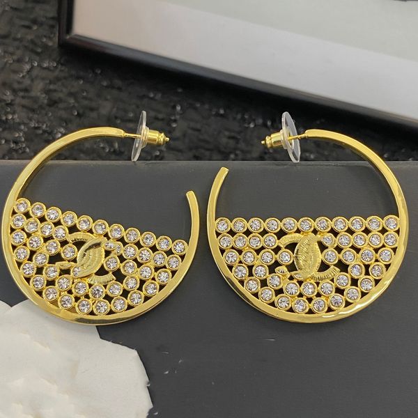 designer c earring brand luxury stud earing women fashion jewelry metal letter ccity crystal pearl gold earrings cjeweler woman gift orecchi, Golden;silver
designer c earring brand luxury stud earing women fashion jewelry metal letter ccity crystal pearl gold earrings cjeweler woman gift orecchi, Golden;silver
