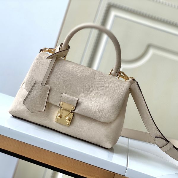 aaa quality women handbag genuine leather tote bags soft leather crossbody bag flip bag logo empreinte classic lock chain and keybag handbag
aaa quality women handbag genuine leather tote bags soft leather crossbody bag flip bag logo empreinte classic lock chain and keybag handbag