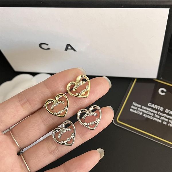 popular fashion design stud earrings love girls 18k gold plated earrings fashion gift stamps charming earrings for women accessori285n, Golden;silver
popular fashion design stud earrings love girls 18k gold plated earrings fashion gift stamps charming earrings for women accessori285n, Golden;silver
