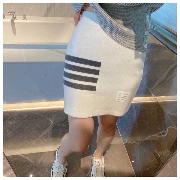 32% off spring/summer new four bar knitted short waffle pattern tb wrapped hip waist a-line half length skirt for women, Black
32% off spring/summer new four bar knitted short waffle pattern tb wrapped hip waist a-line half length skirt for women, Black