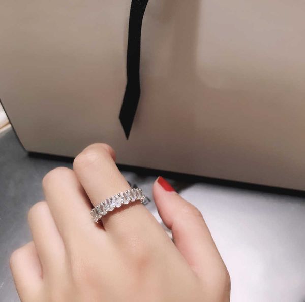 band rings luxurys desingers simples design sense sterling silver ladies classic six-claw diamond rng simple rings birthday gift good motion
band rings luxurys desingers simples design sense sterling silver ladies classic six-claw diamond rng simple rings birthday gift good motion