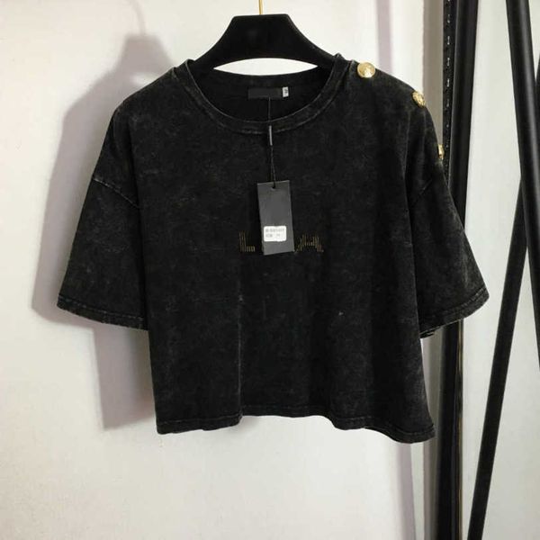 23ss womens designer clothing tee womens t-shirt round neck pure cotton logo gilt lettering shoulder button do old short sleeve short style, White
23ss womens designer clothing tee womens t-shirt round neck pure cotton logo gilt lettering shoulder button do old short sleeve short style, White