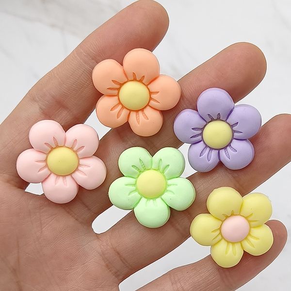 shoe parts accessories single sale 1pcs colorful flowers pvc charm diy buckle decor fit pins croc charms jibz kid party gift 230421, White;pink
shoe parts accessories single sale 1pcs colorful flowers pvc charm diy buckle decor fit pins croc charms jibz kid party gift 230421, White;pink