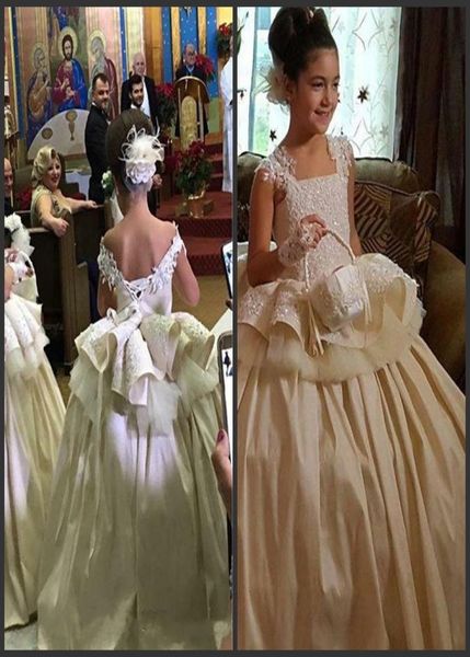 pageant dresses kids formal wear square lace appliques peplum flower girls dresses for weddings party birthday formal wear communi4707934, White;red
pageant dresses kids formal wear square lace appliques peplum flower girls dresses for weddings party birthday formal wear communi4707934, White;red