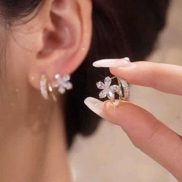 charm 2022 new arrival stud earrings fashion metal women classic spring female flower pearl earrings cute elegant female jewelry aa230421, Golden
charm 2022 new arrival stud earrings fashion metal women classic spring female flower pearl earrings cute elegant female jewelry aa230421, Golden