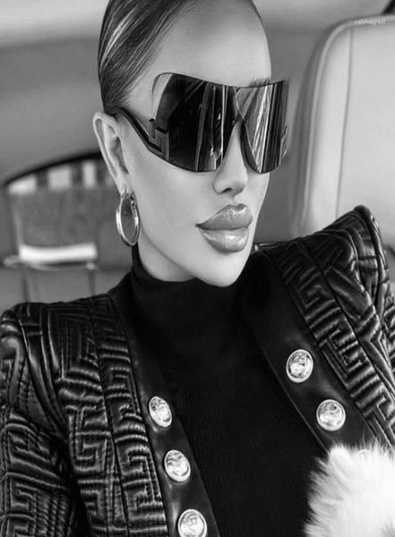 sunglasses celebrity luxury women wrap around shield 2000s brand oversized glasses female rimless sun men gafas de sol8201478, White;black
sunglasses celebrity luxury women wrap around shield 2000s brand oversized glasses female rimless sun men gafas de sol8201478, White;black