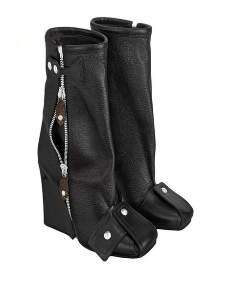 2021 lady women sheepskin leather chuckly high heels ankle boots square toe half knee catwalk rivets zipper shoes martin buckle si8498061, Black
2021 lady women sheepskin leather chuckly high heels ankle boots square toe half knee catwalk rivets zipper shoes martin buckle si8498061, Black
