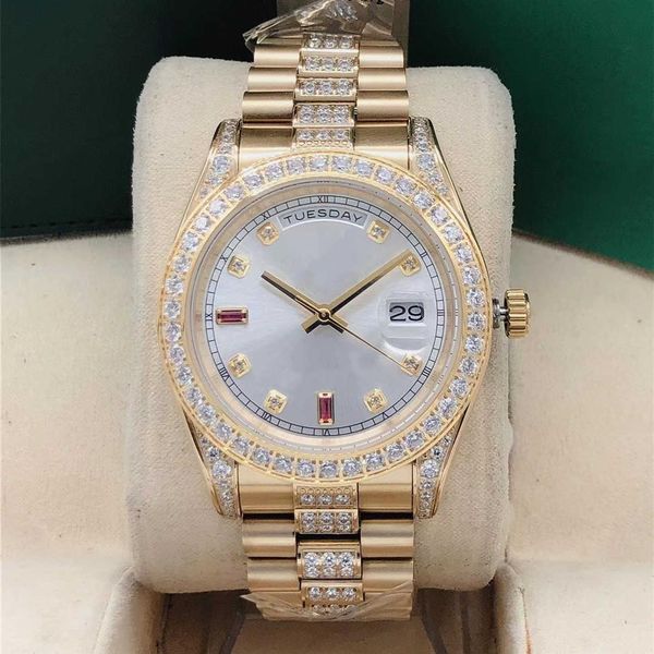 luxury designer classic fashion automatic mechanical watch size 41mm ring sapphire glass waterproof function190d, Slivery;golden
luxury designer classic fashion automatic mechanical watch size 41mm ring sapphire glass waterproof function190d, Slivery;golden