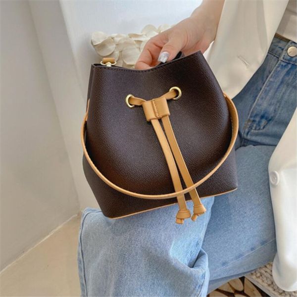 fashion neonoe bucket bag m44020 tote bag louiseitys shoulder bag vuttonse designer bag old flower designer handbag tote bags for women cros
fashion neonoe bucket bag m44020 tote bag louiseitys shoulder bag vuttonse designer bag old flower designer handbag tote bags for women cros