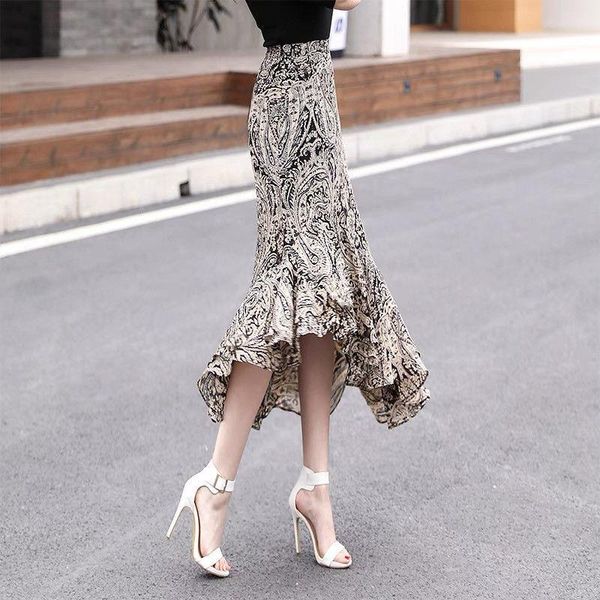 dresses elegant vintage paisley printed ruffles asymmetrical mermaid skirt fashion office lady commute allmatch high waist midi skirts, White;black
dresses elegant vintage paisley printed ruffles asymmetrical mermaid skirt fashion office lady commute allmatch high waist midi skirts, White;black