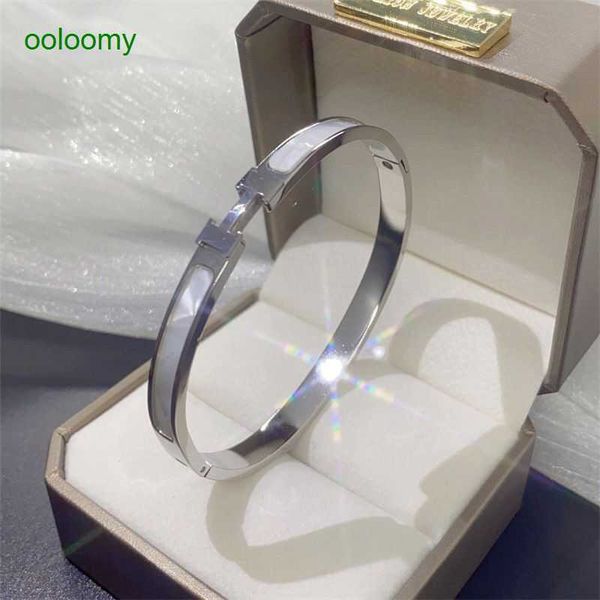 hemars designer bracelet 2023 new h women's titanium steel colorless white fritillaria small design ins tidal mesh red handwear gold br, Black
hemars designer bracelet 2023 new h women's titanium steel colorless white fritillaria small design ins tidal mesh red handwear gold br, Black