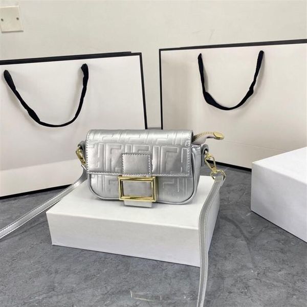women's messenger bag brand handbags real leather grils bag large-capacity shoulder bags 23cm and 19cm quilted257q
women's messenger bag brand handbags real leather grils bag large-capacity shoulder bags 23cm and 19cm quilted257q
