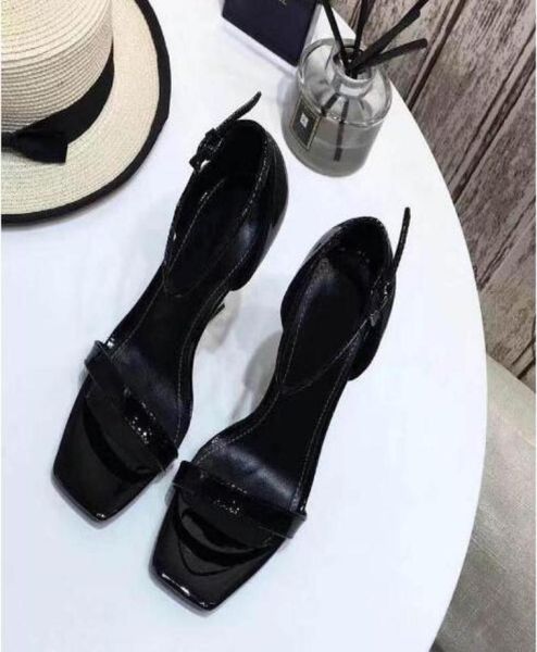 2022new patent leather unique lettering high heels for women evening dress wedding heels5898972, Black
2022new patent leather unique lettering high heels for women evening dress wedding heels5898972, Black