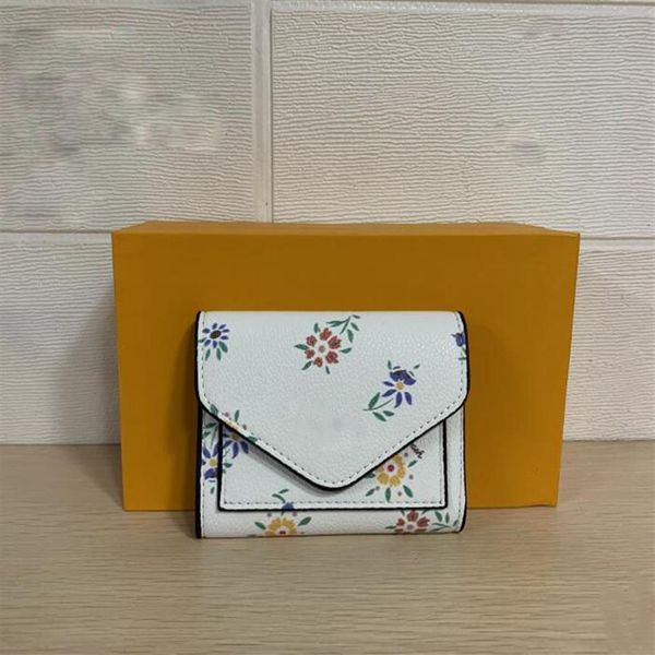 new women's bag wildflowers small daisy short wallet multi-card multi-function card bag clutch bag250l, Red;black
new women's bag wildflowers small daisy short wallet multi-card multi-function card bag clutch bag250l, Red;black