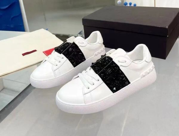 designer womens mens low dress casual shoes sneakers fashion black white camo green glitter grey pink leather suede men women spikes trainer
designer womens mens low dress casual shoes sneakers fashion black white camo green glitter grey pink leather suede men women spikes trainer