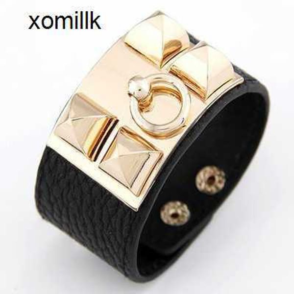 hermm designer bracelet fan jiepai fashion personality metal buckle texture rivet punk style leather wide bracelet c1we, Black
hermm designer bracelet fan jiepai fashion personality metal buckle texture rivet punk style leather wide bracelet c1we, Black