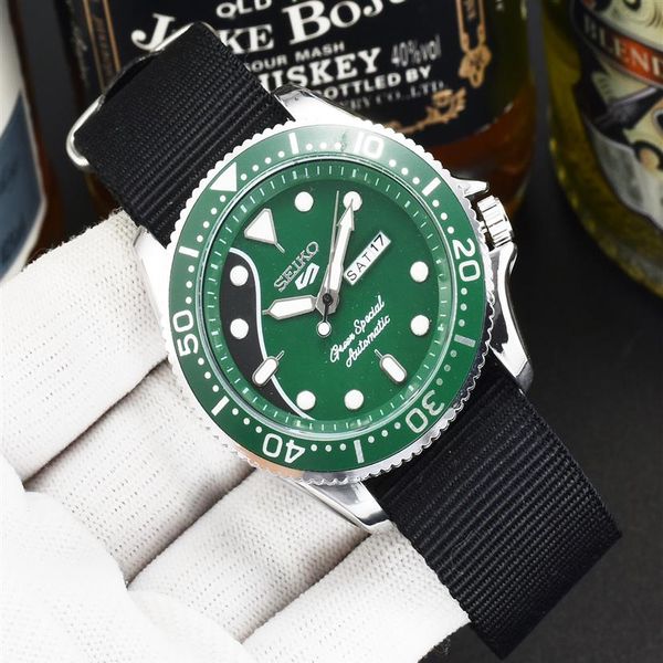 2021 fashion sports young men sei brand luxury watches three-pin quartz watch display dual calendar function with min332f, Slivery;brown
2021 fashion sports young men sei brand luxury watches three-pin quartz watch display dual calendar function with min332f, Slivery;brown
