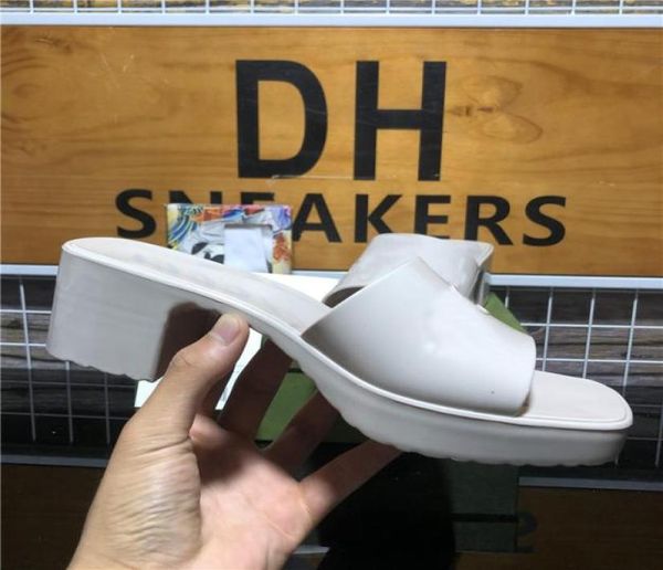 woman luxury slipper fashion rubber sandals beach thick bottom slippers platform alphabet lady flip flops high heel sa6458011, Black
woman luxury slipper fashion rubber sandals beach thick bottom slippers platform alphabet lady flip flops high heel sa6458011, Black