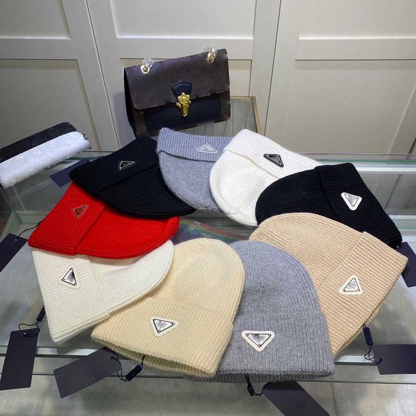 luxury designer beanie feel super soft comfortable knitted line hat winter letter casual outdoor hat, Blue;gray
luxury designer beanie feel super soft comfortable knitted line hat winter letter casual outdoor hat, Blue;gray