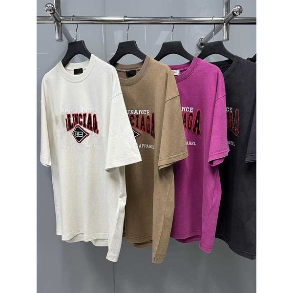 t shirt high version b family paris bb lock letter embroidery loose fitting short sleeved t-shirt for men and women, White;black
t shirt high version b family paris bb lock letter embroidery loose fitting short sleeved t-shirt for men and women, White;black