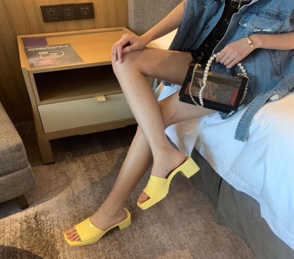 2021 designer fashion women039s slippers sandals thick sole heel luxury soft rubber shoes comfortable design not tired feet1430836, Black
2021 designer fashion women039s slippers sandals thick sole heel luxury soft rubber shoes comfortable design not tired feet1430836, Black