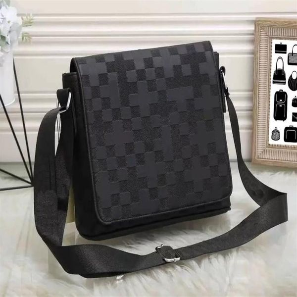 luxury trio designer messenger bag trio district voyager aerogram stumur studio reverse canvas mens crossbody fashion man shoulder289p
luxury trio designer messenger bag trio district voyager aerogram stumur studio reverse canvas mens crossbody fashion man shoulder289p
